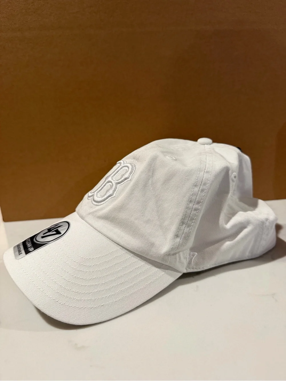 '47 Clean Up Adjustable White Cap Boston Red Sox MLB One Size